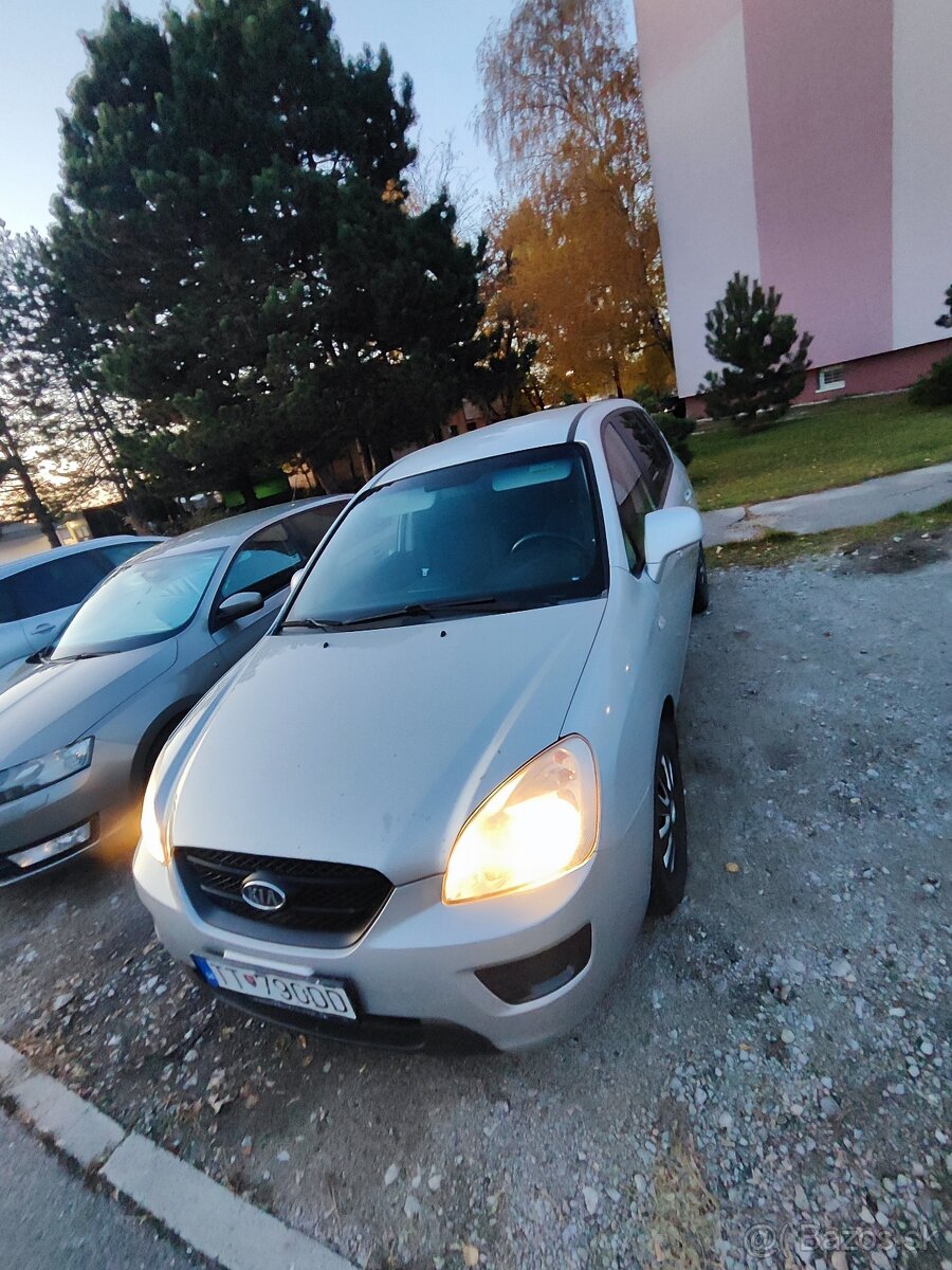 Kia carnes 2007 2.0crd 103kw top stave - 2