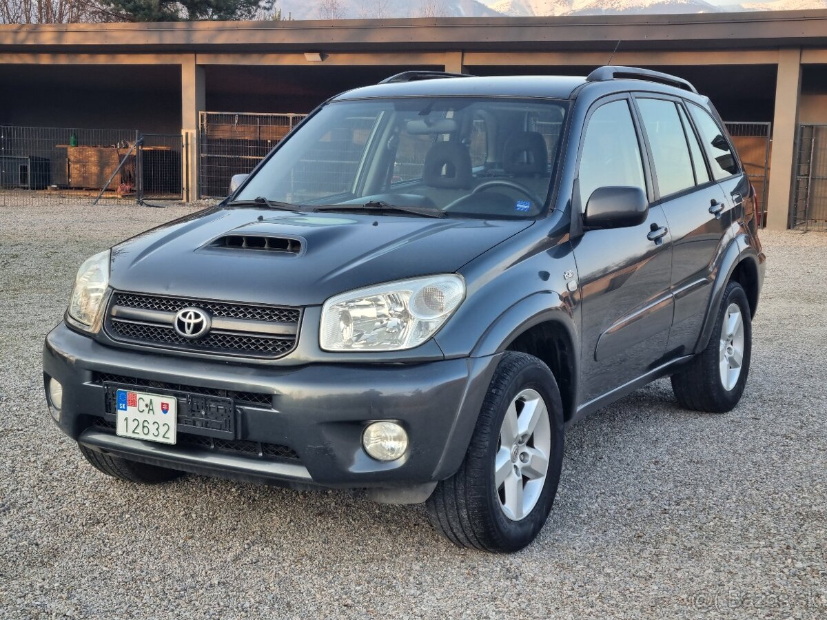 TOYOTA RAV4 2,0D4D 4X4 - 2