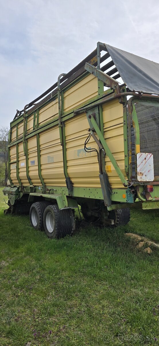 Zberači voz Krone Titan 6/48 - 2