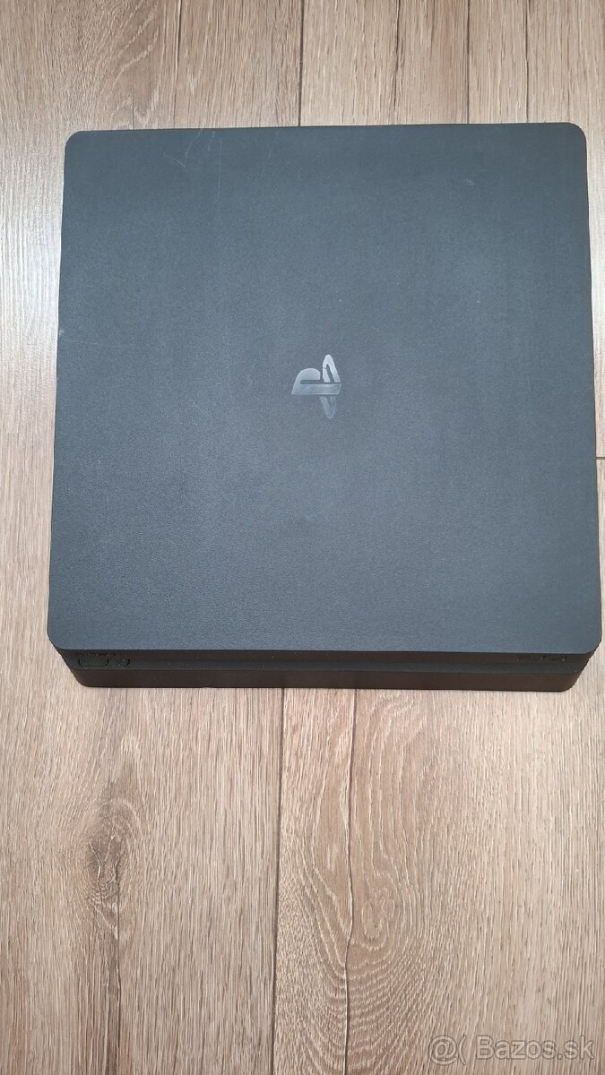 PlayStation 4 Slim 1TB + ovládač + 4 hry - 2
