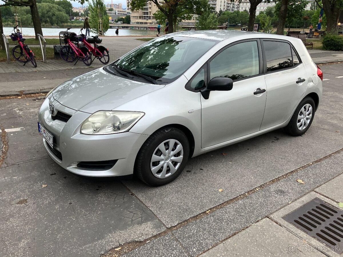 Toyota Auris 1.4 2008 - 2