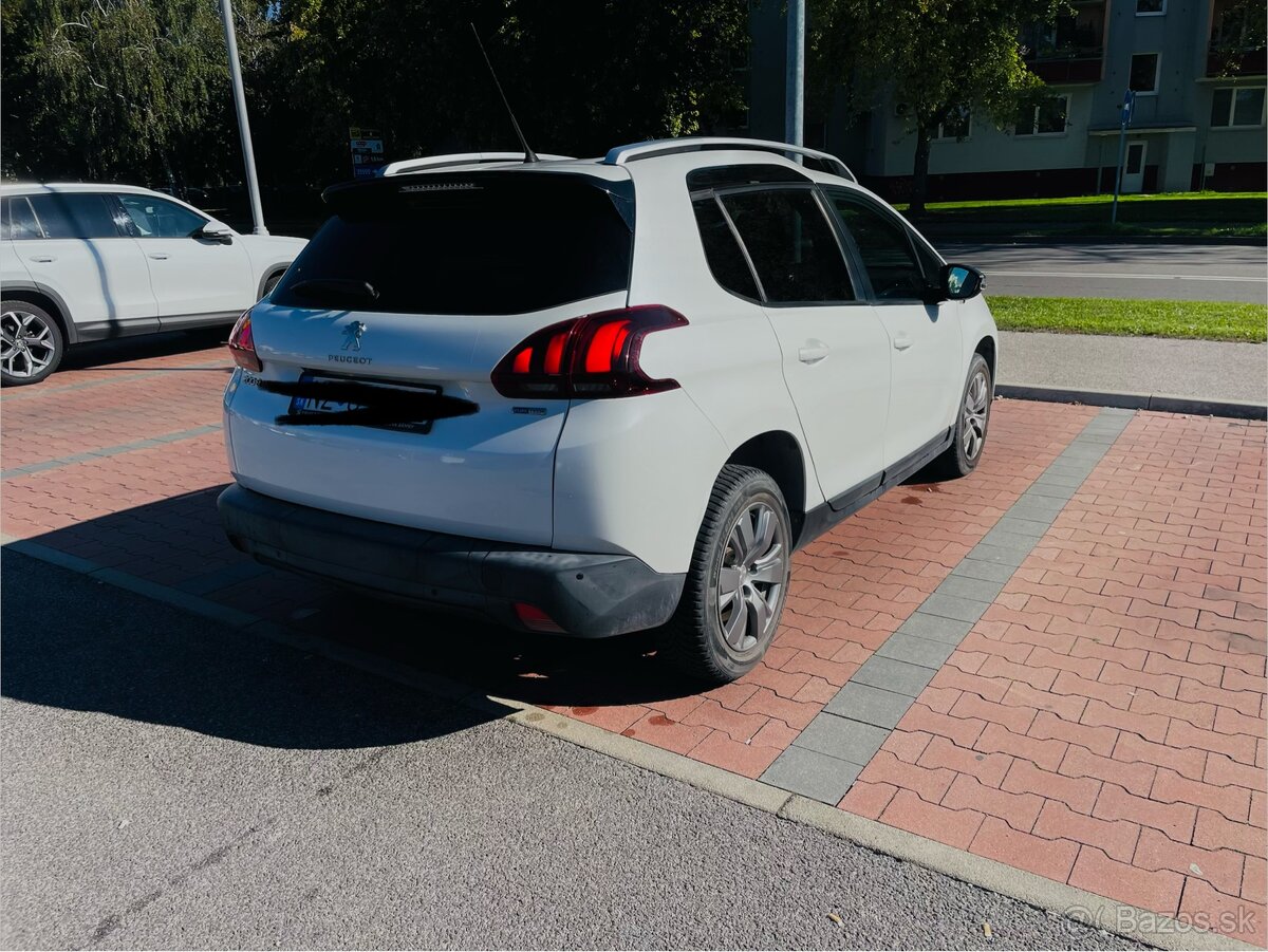 Peugeot 2008 1.2 Puretech Style - 2