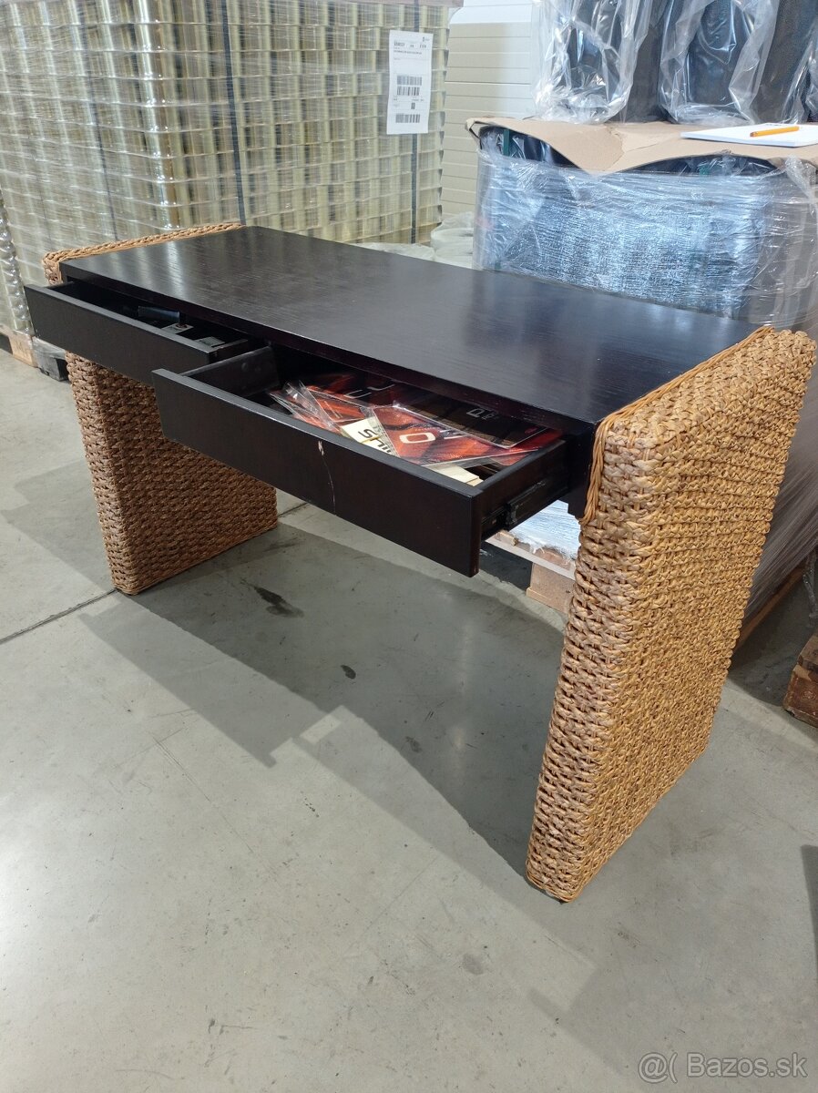 Kozmetický / konzolový stolík - 2