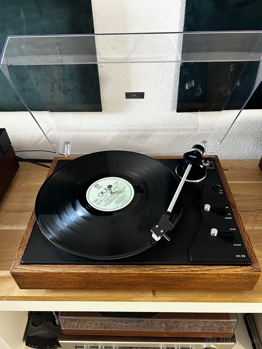 Tesla gramofón renovovaný v top stave - 2