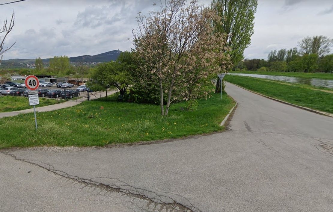 Prenájom spevnenej plochy - 2