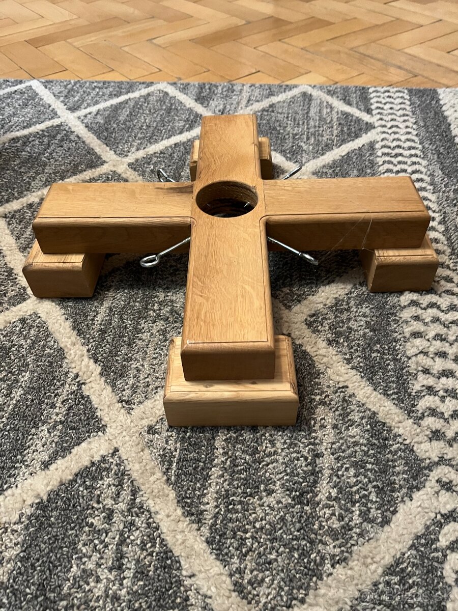 Stojan pod vianočný stromček - 2