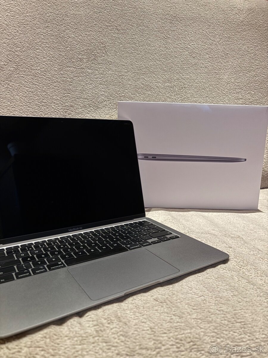 MacBook Air 13” (2020) - 2