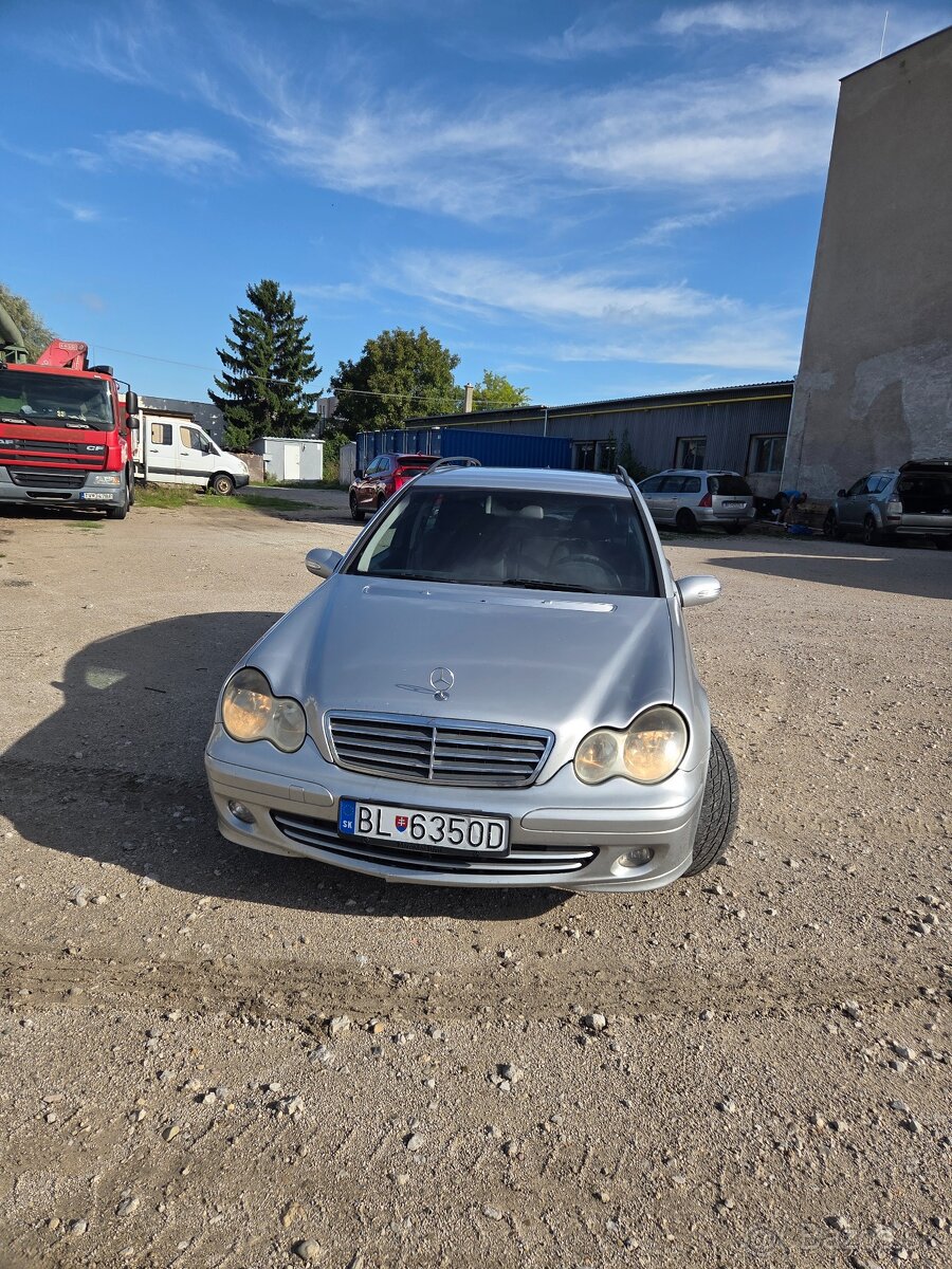 Mercedes Benz 200cdi - 2