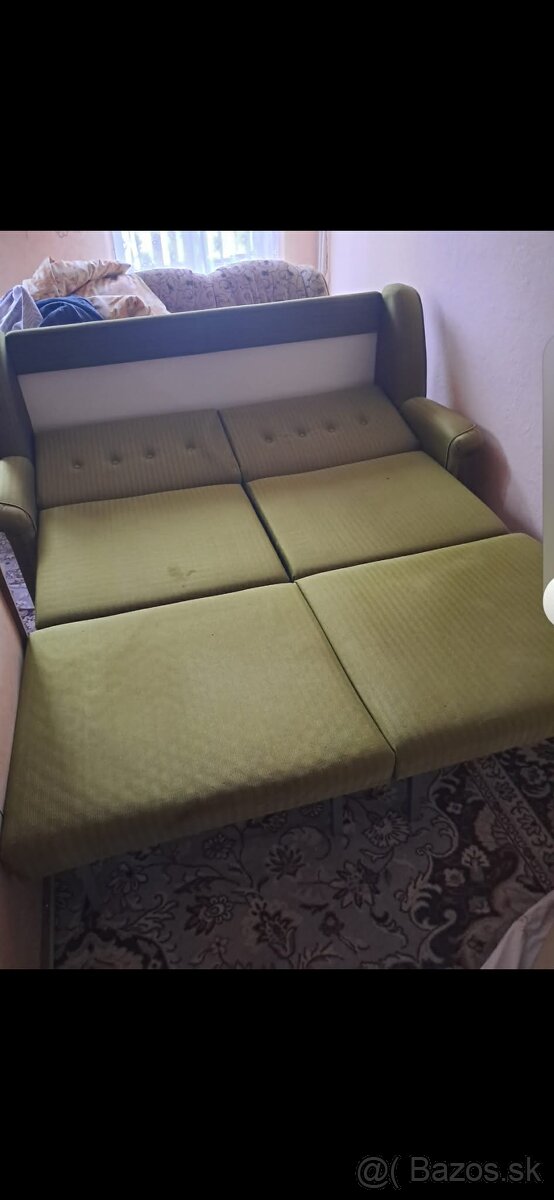Darujem rozkladaci gauč - 2