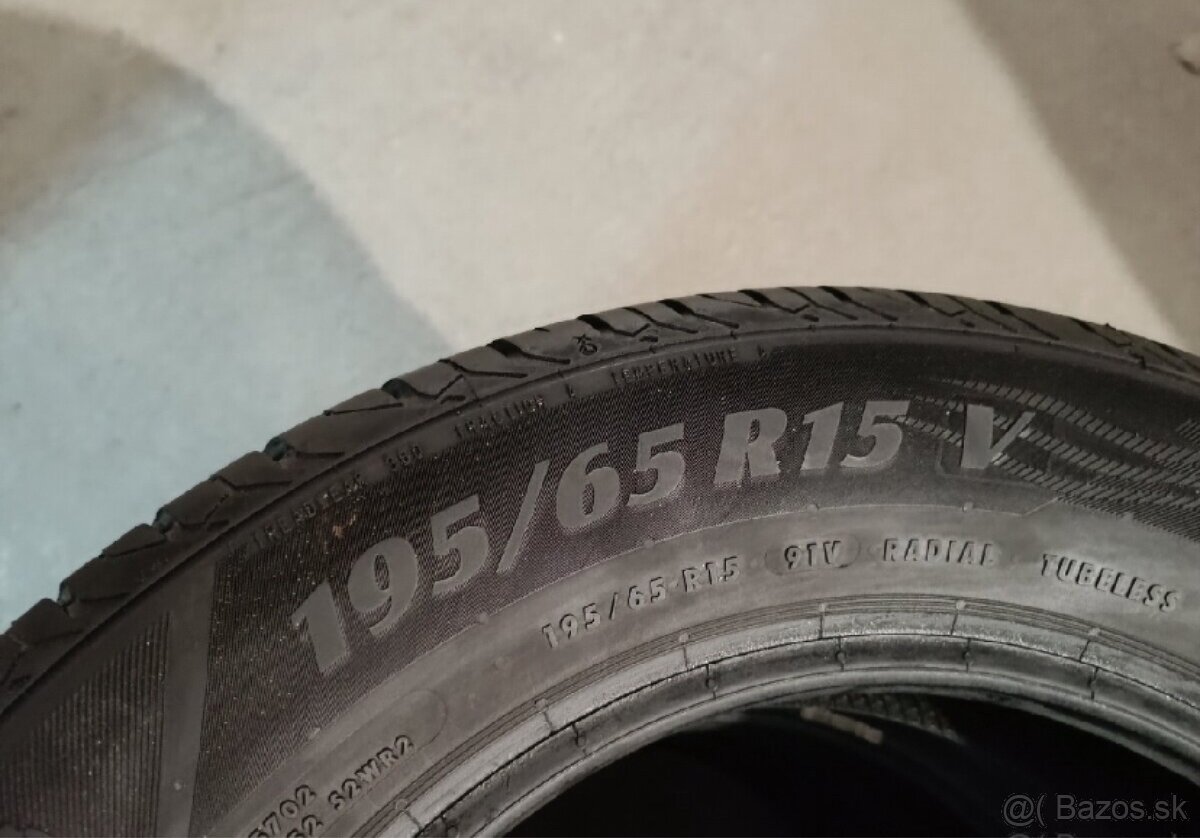 R15 195/65. 4 kus.Predám letné pneu matador - 2