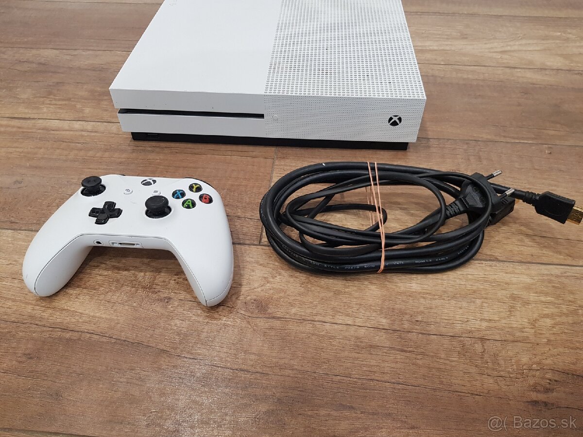 Xbox One S 500GB s mechanikou - 2