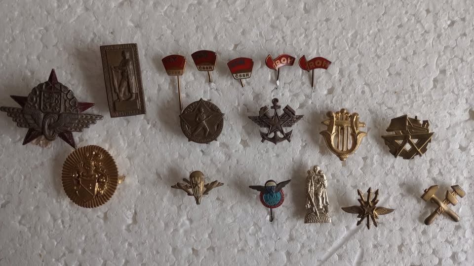 predam odznaky č. 1 - 2