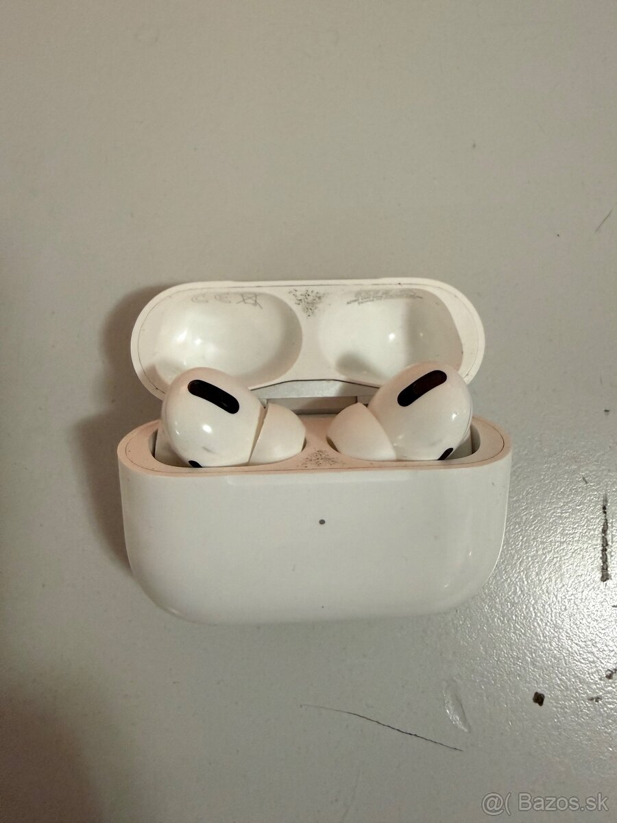 Air Pods 1. A2084 - 2