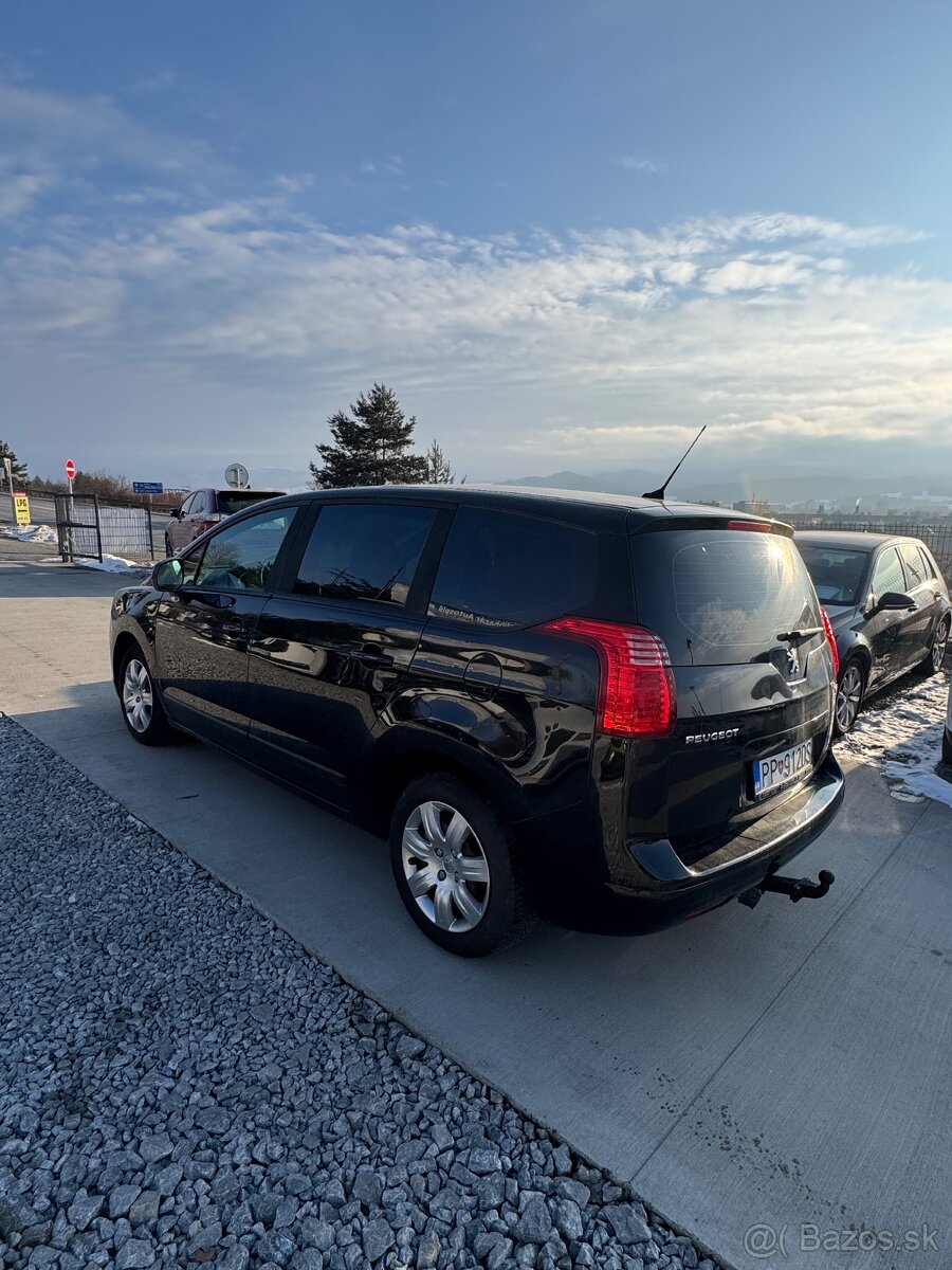 ✅ Peugeot 5008 7miestne - 2