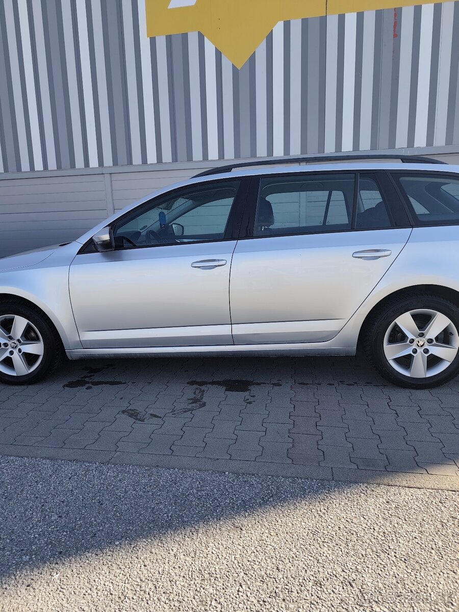 Škoda Octavia - 2