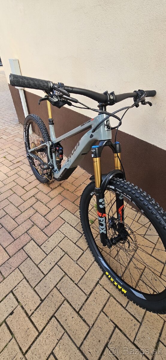 Ebike Pivot Shuttle SL fox kaschima. - 2