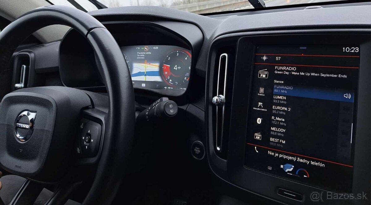 Volvo XC40 - 2