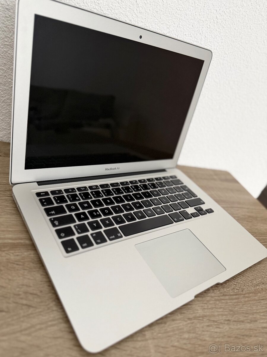 MacBook Air 13” (2017) - 2
