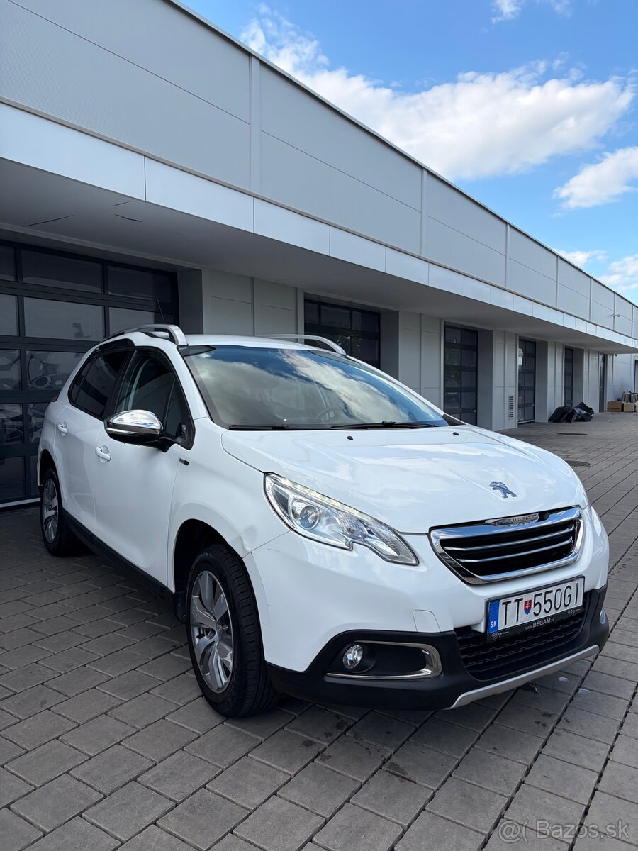 Peugeot 2008 benzín - 2