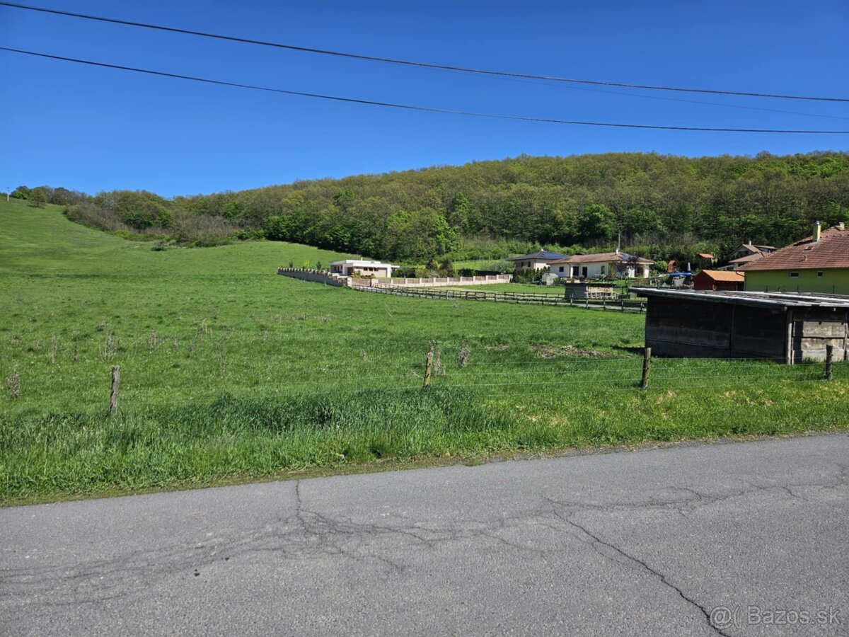 Predam pozemok na stavbu rodinneho domu. - 2