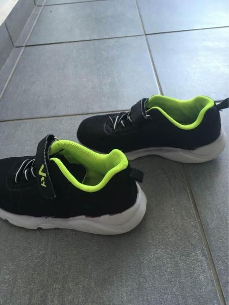 Chlapčenské obuv Botasky vel 31, vhodne na telesnu - 2