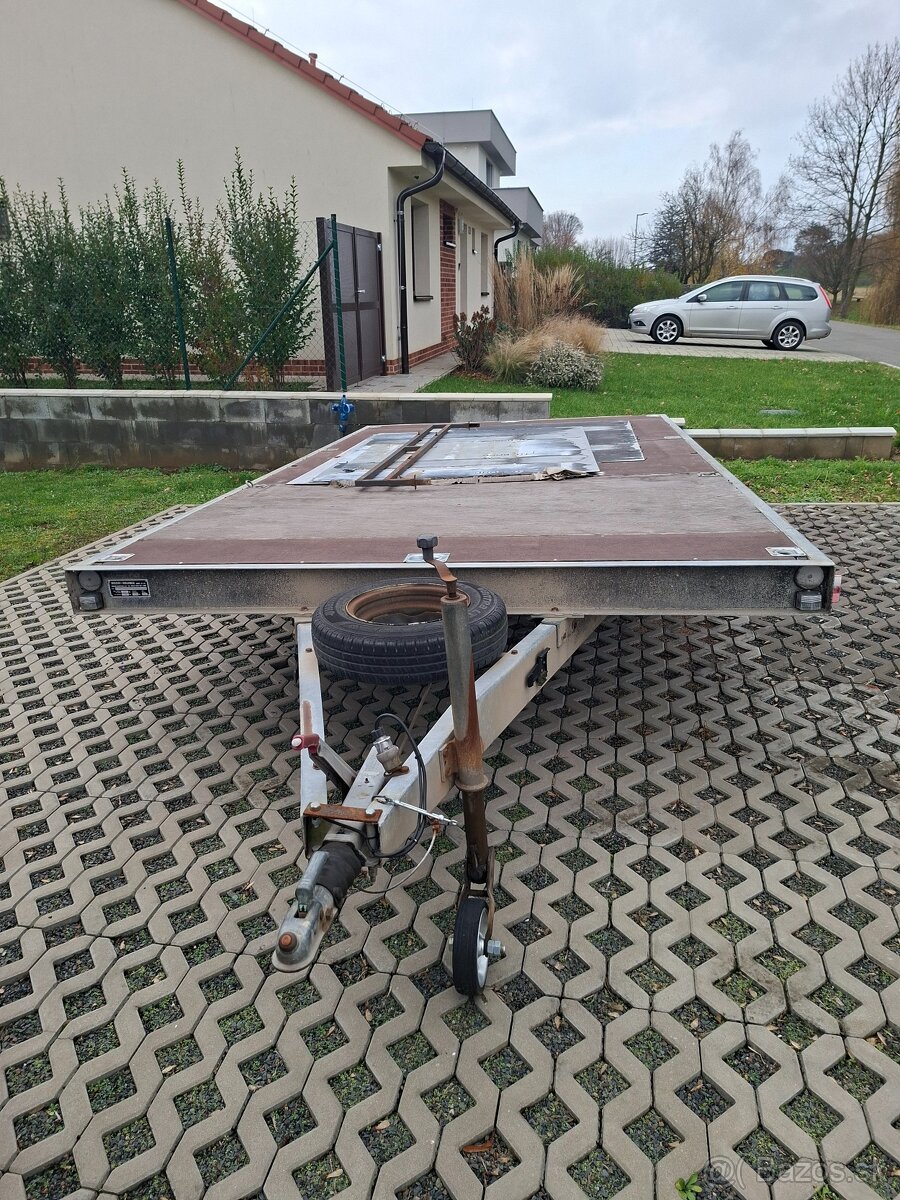 přívěs - 2