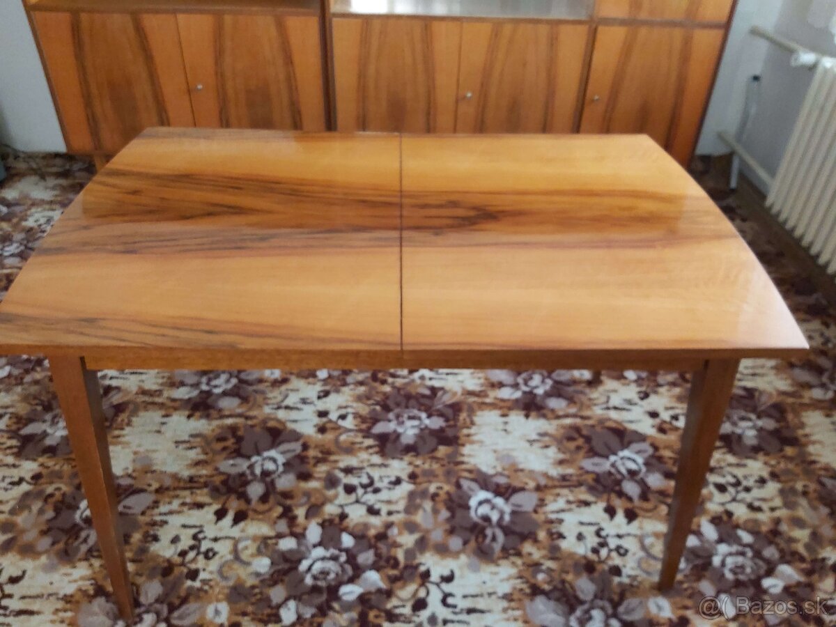 Predám Rozkladací Stôl - 2