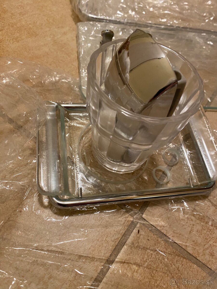 Doplnky do kúpeľne a WC - 2