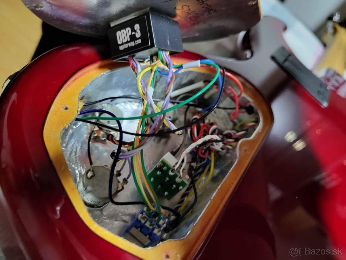 Basgitara Sivčák NDHS 5 - 2