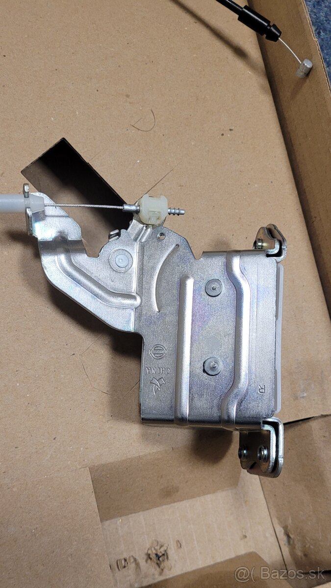 Zamok dveri Dacia - 2