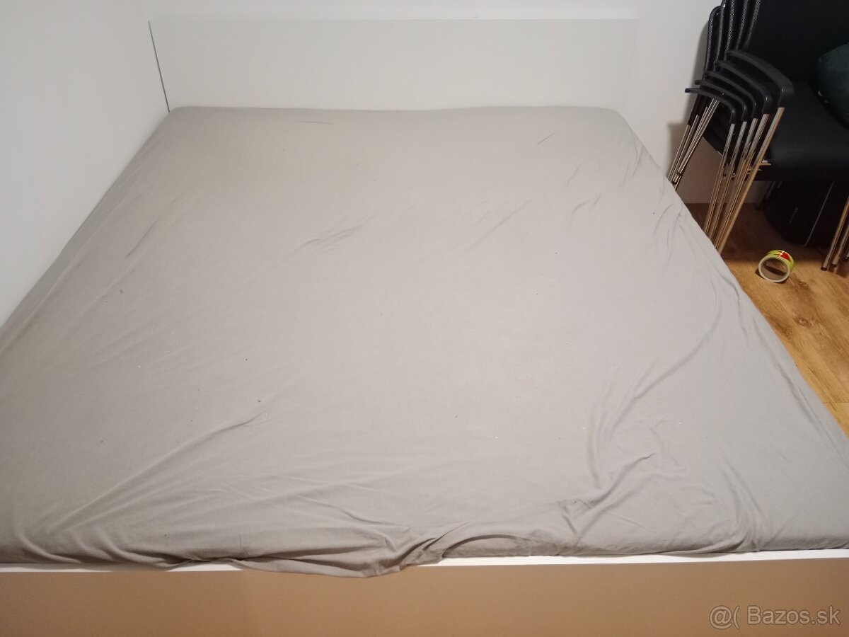 Predám manželskú posteľ - 2