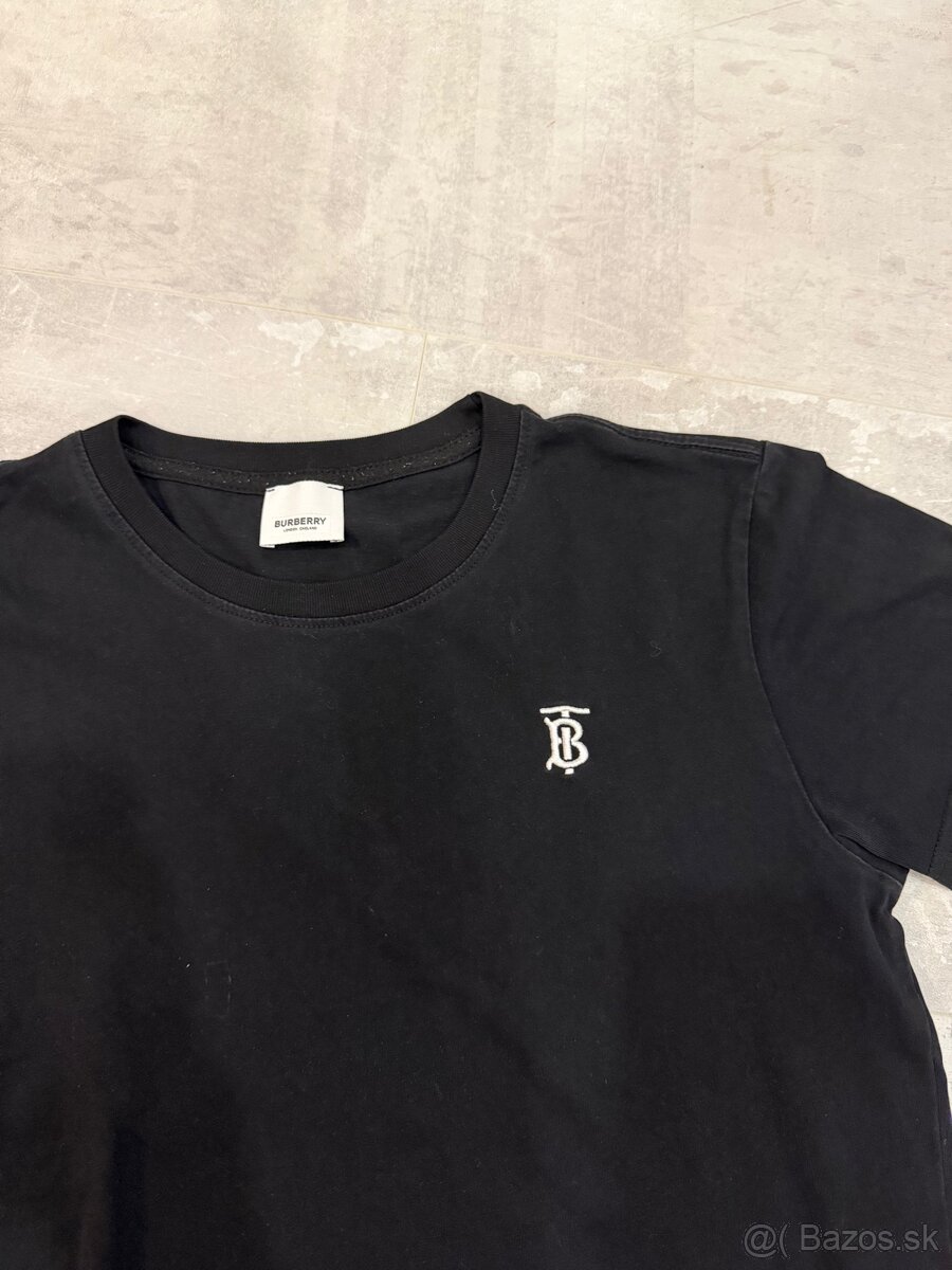 Burberry čierne tričko - 2