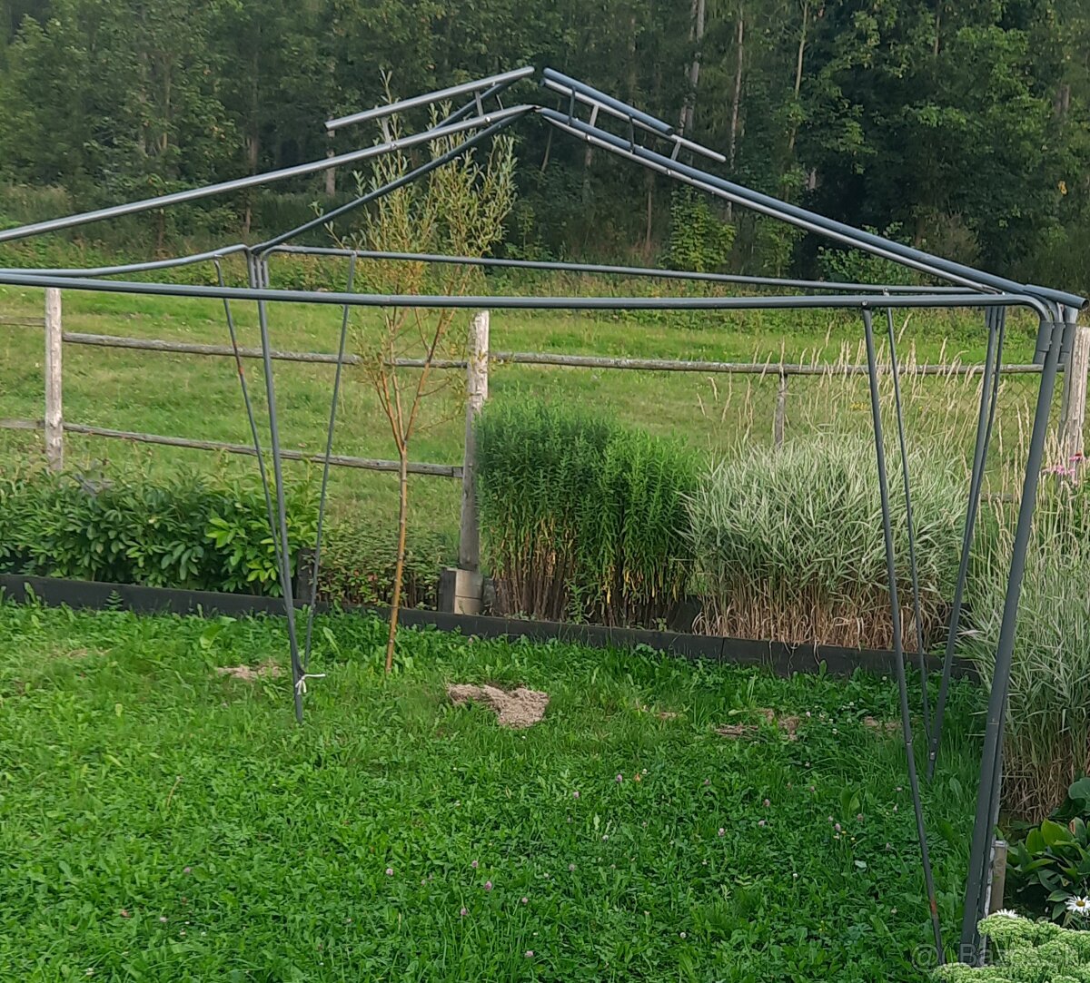 altánok konštrukcia bez plachty - 2