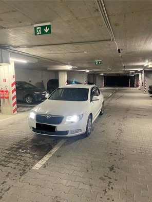 Predám Škoda Superb II 2.0TDI DSG - 2