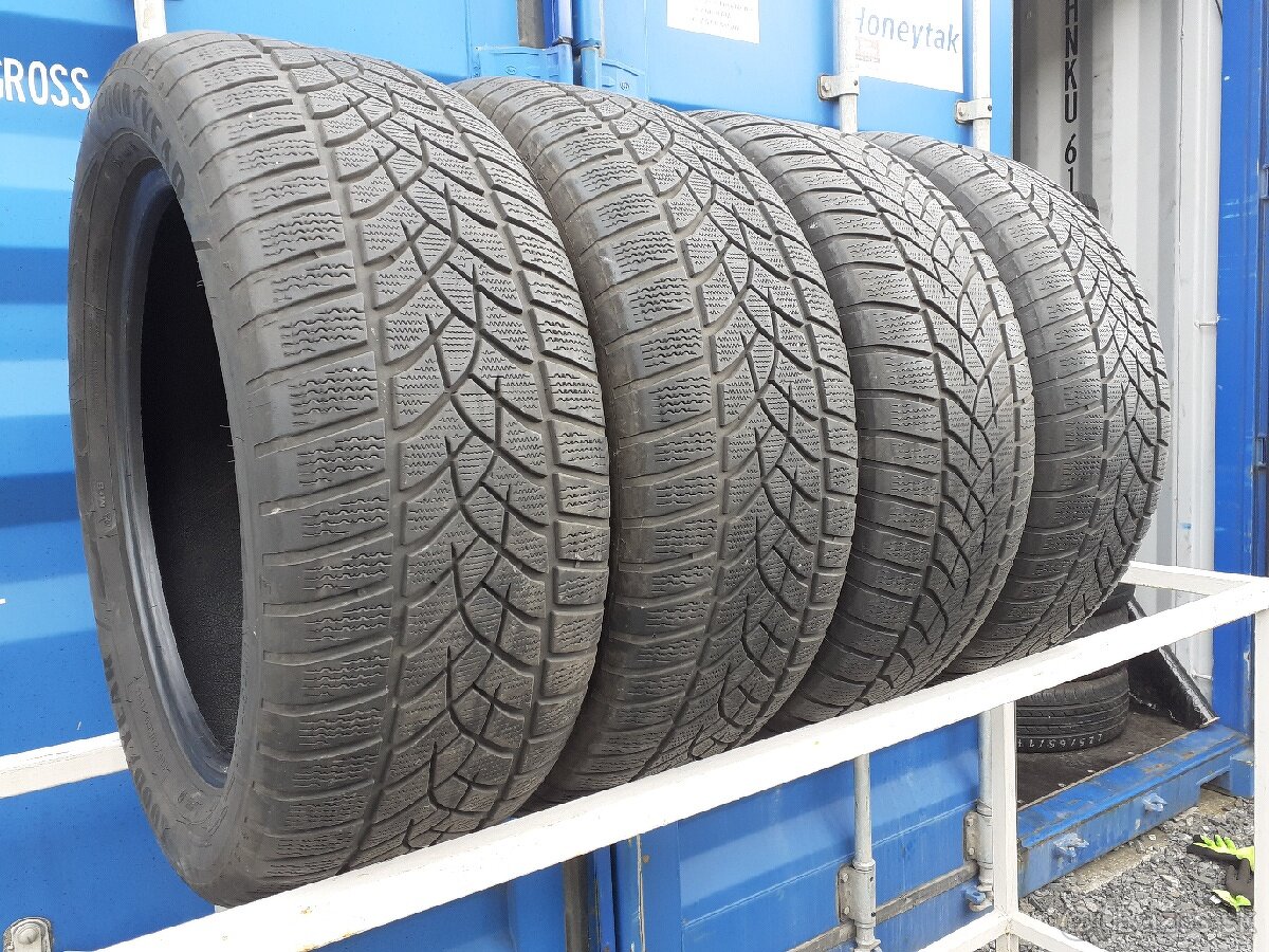 265/50R20 GoodYear UltraGrip 2023 - 2