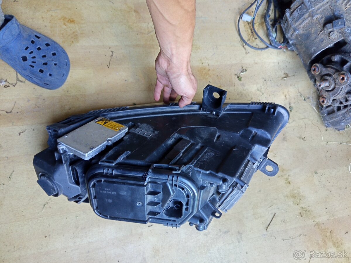 Predne svetla Audi A6C6 Avant 2006 - 2