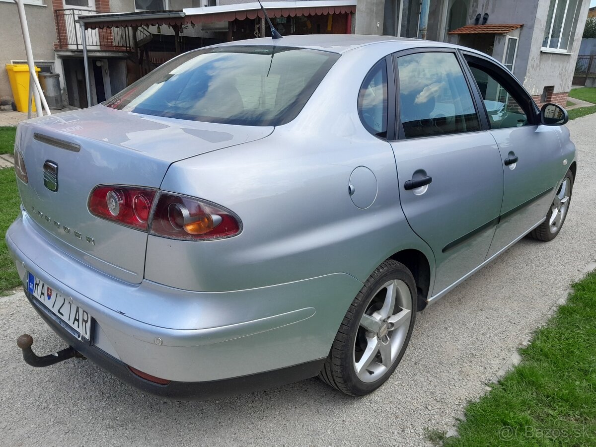 SEAT CORDOBA Sedan 1,4 benzin 63kW - 2