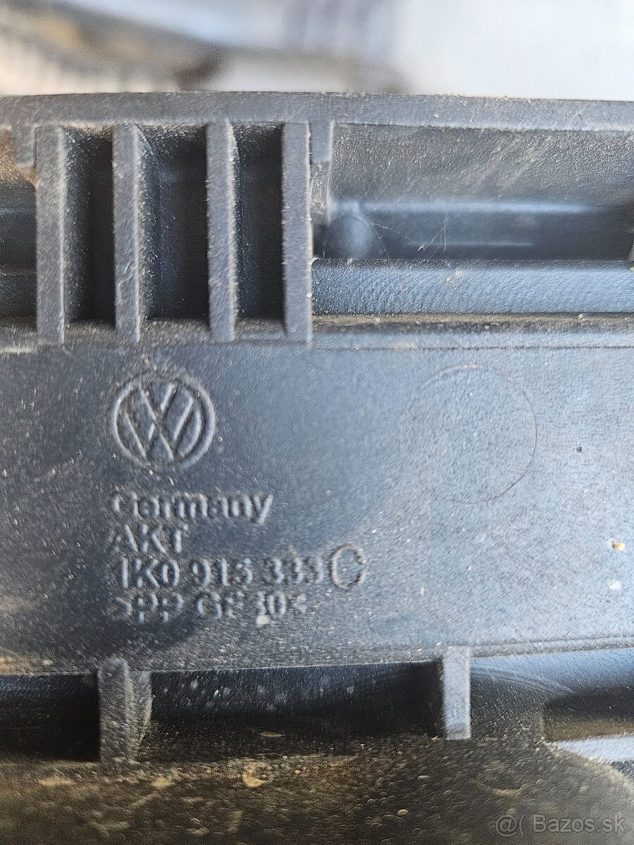 1K0913333 drziak baterky VW - 2