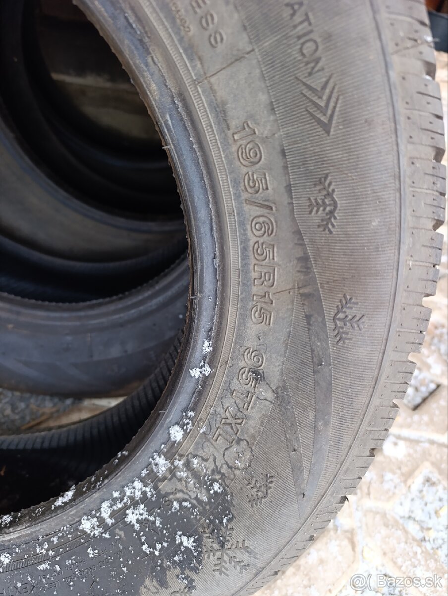 Predam zimne pneu 195/65 r15 - 2