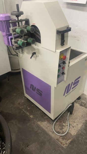 Prodám Pásová bruska bezhrotá ML 100, r. v. 2020 - 2