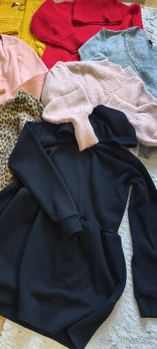 Balík dámskych svetrov - 2