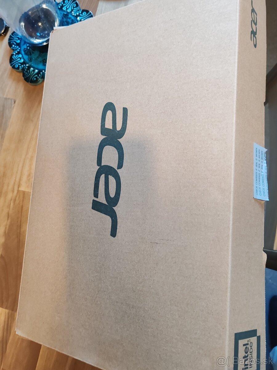 Acer Spin 1 (SP114-31N) – 2v1 / dotyk / poškodený konektor - 2