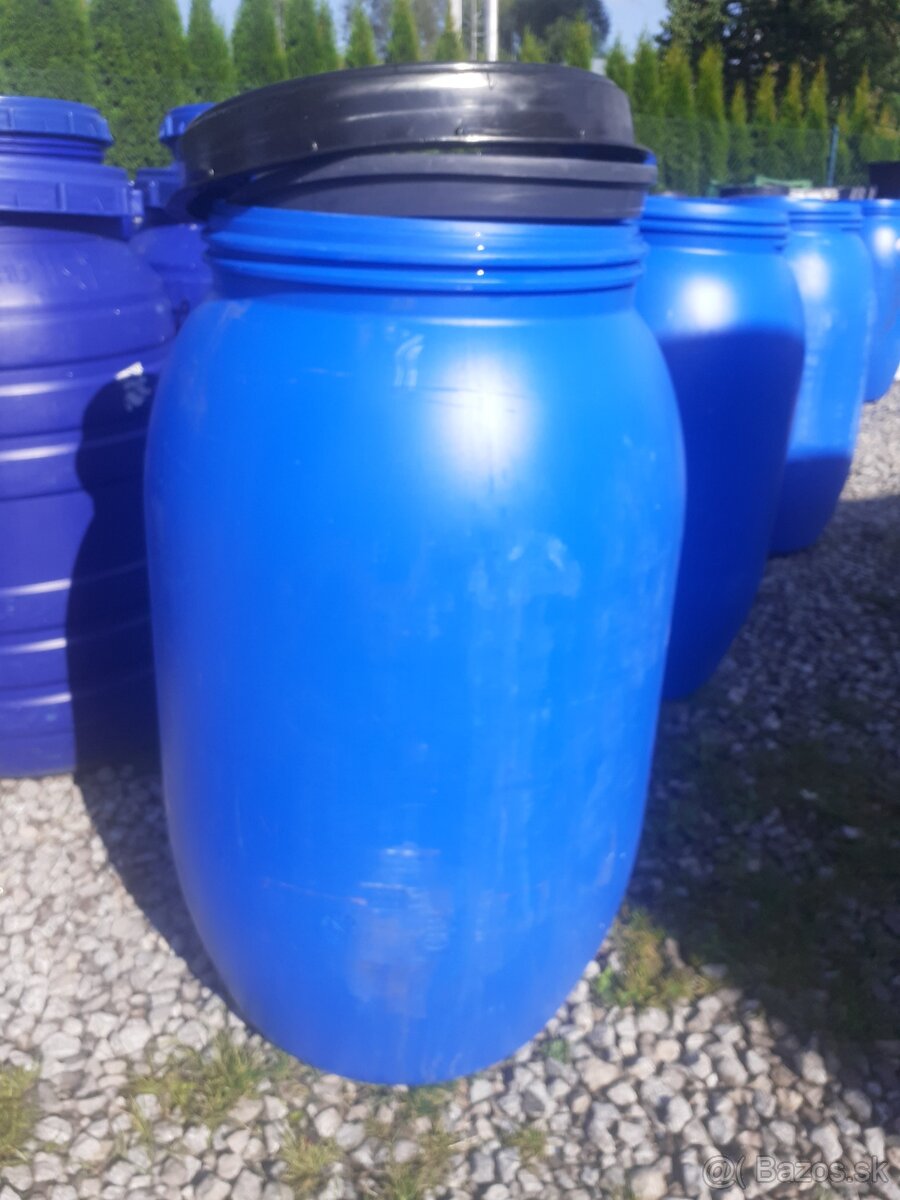 Predám plastove sudy 250L 220L - 2