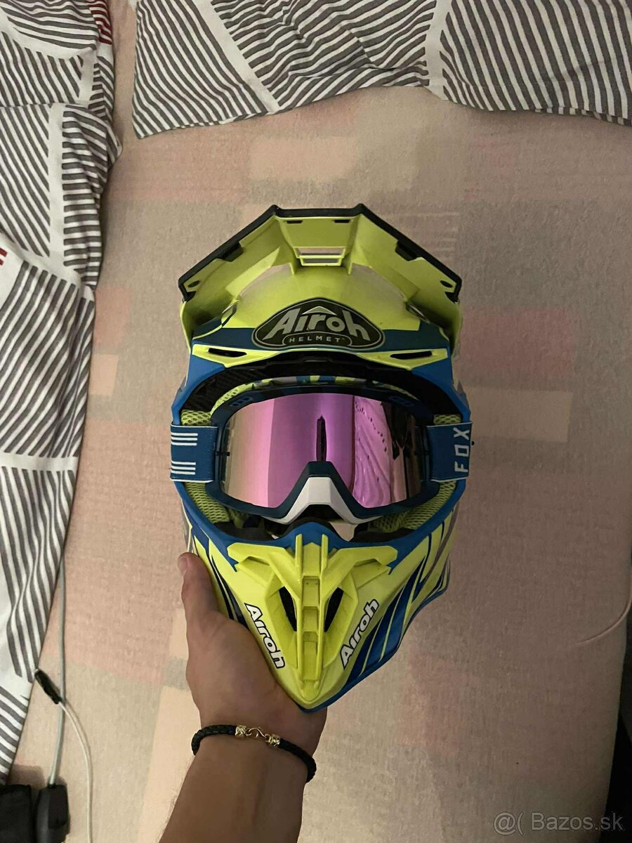 Prilba Airoh Twist 2.0 Frame modrá fluo 21 + okliare fox - 2