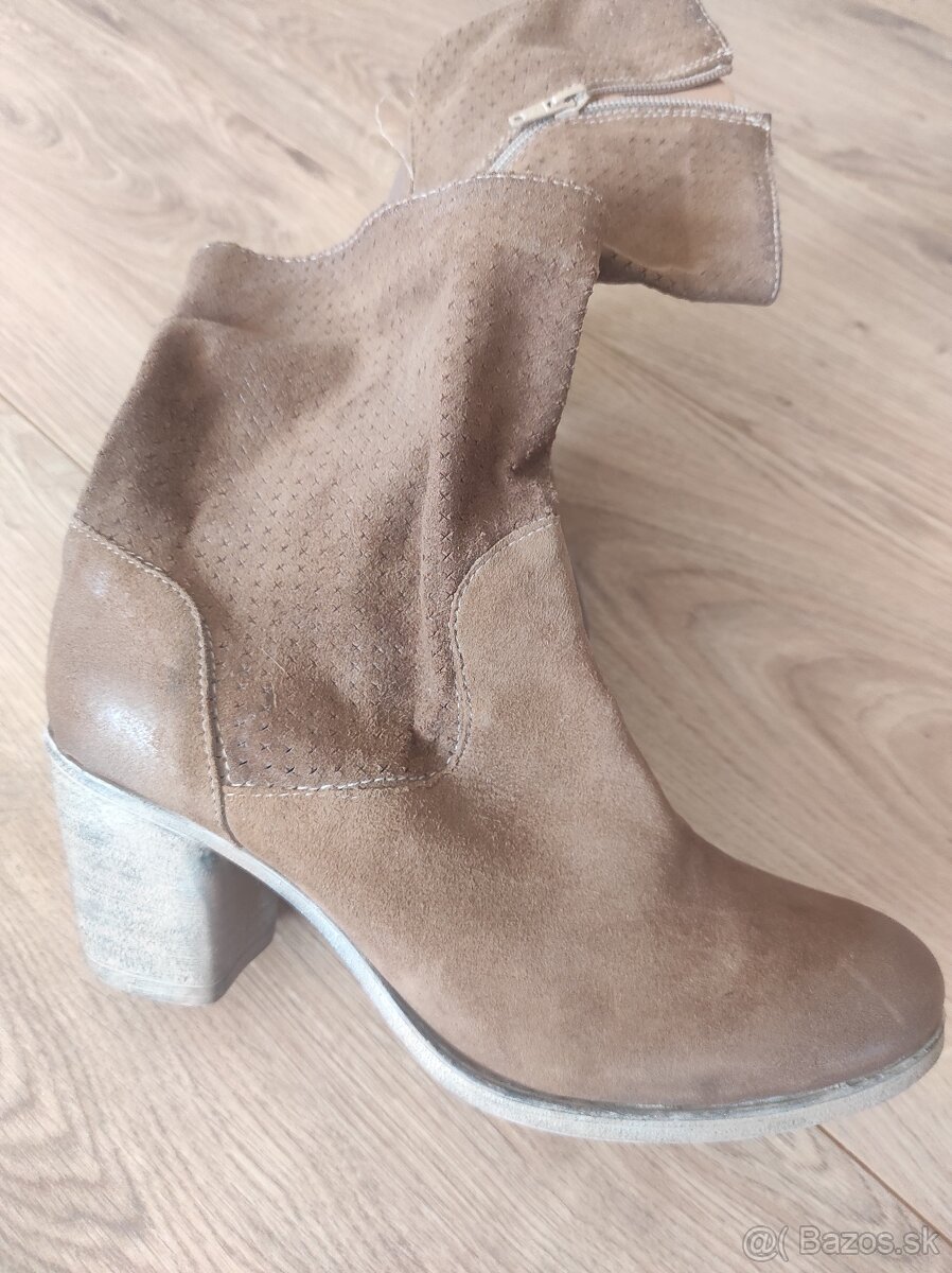 Dámske kožené čižmy Baťa - 2