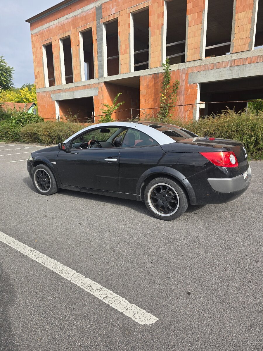 Renaullt Megane kabriolet 2.0 benzín - 2