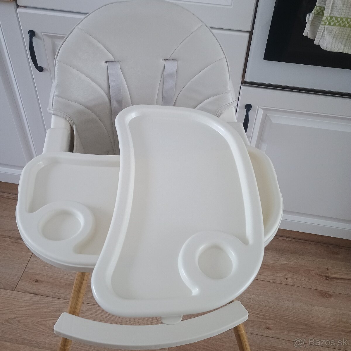 Jedálenská stolička - 2