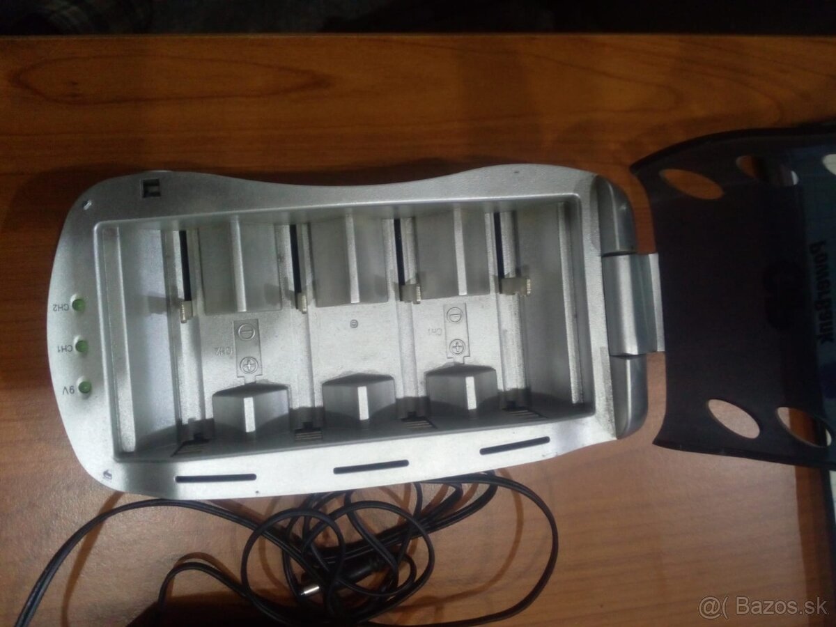 GP nabíjačka batérií PB19 AA/AAA - 2