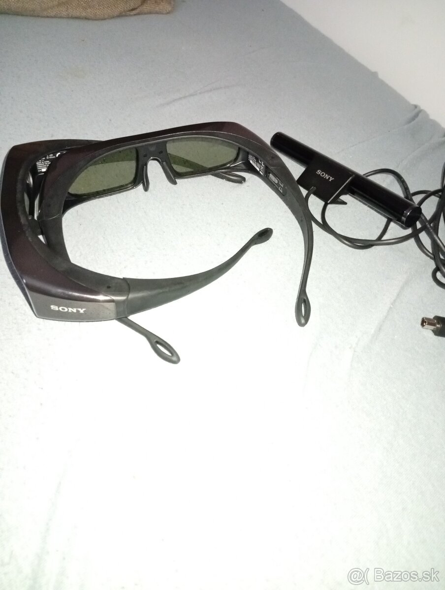 Predám 3D okuliare Sony na play station - 2