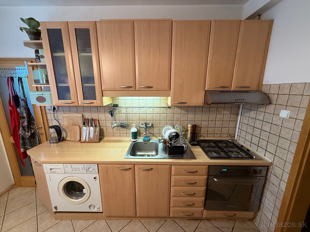 Kuchynská linka - 2